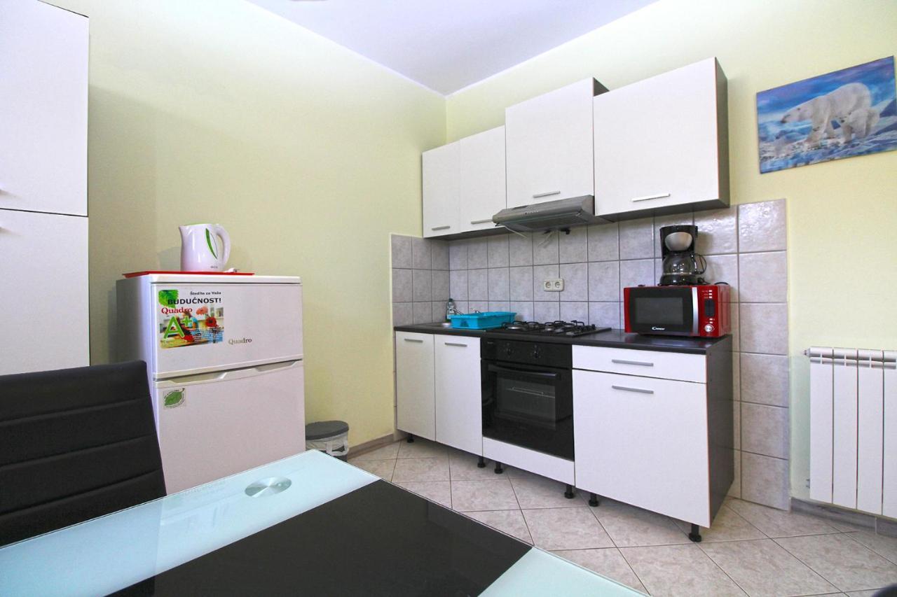 Apartments Veroslava 2159 Pula Extérieur photo