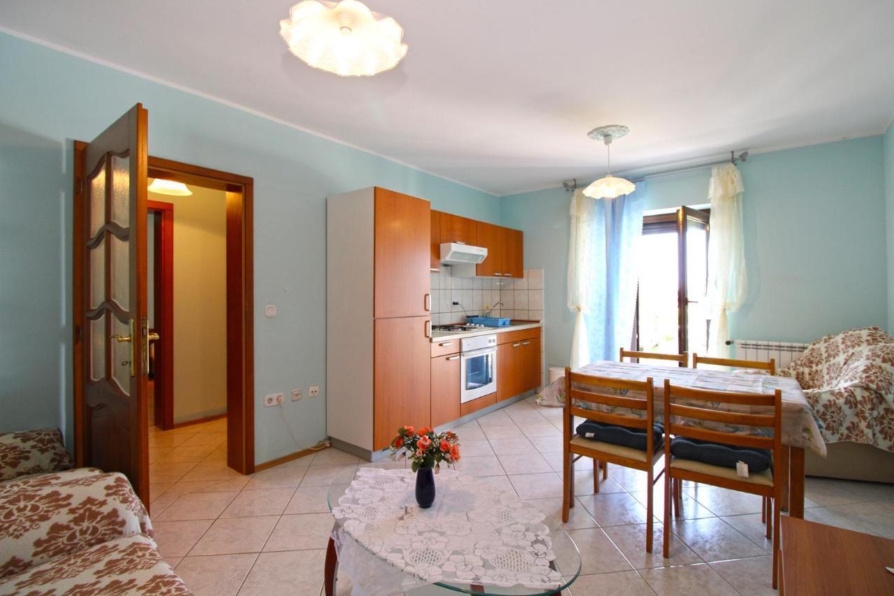 Apartments Veroslava 2159 Pula Extérieur photo
