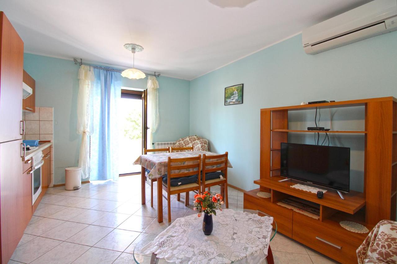 Apartments Veroslava 2159 Pula Extérieur photo