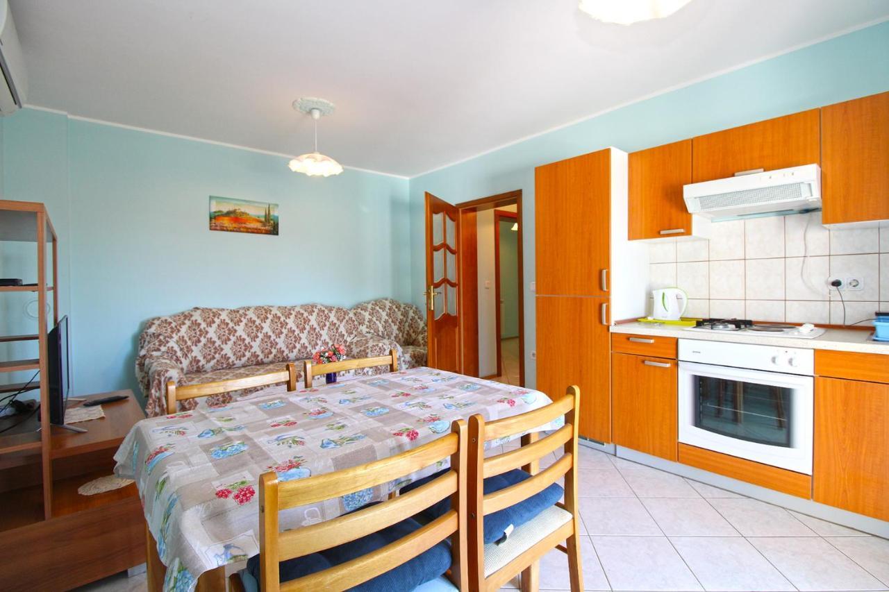 Apartments Veroslava 2159 Pula Extérieur photo
